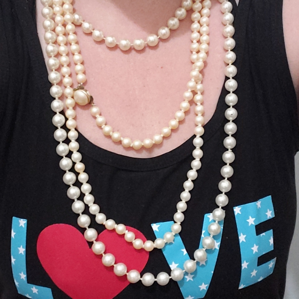 Lot of 2 vintage costume faux pearl necklaces